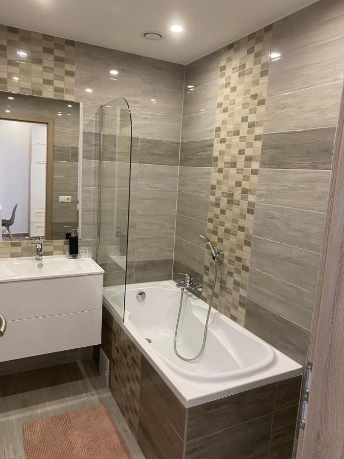 Oasis Apartman Hajdúszoboszló Exterior foto